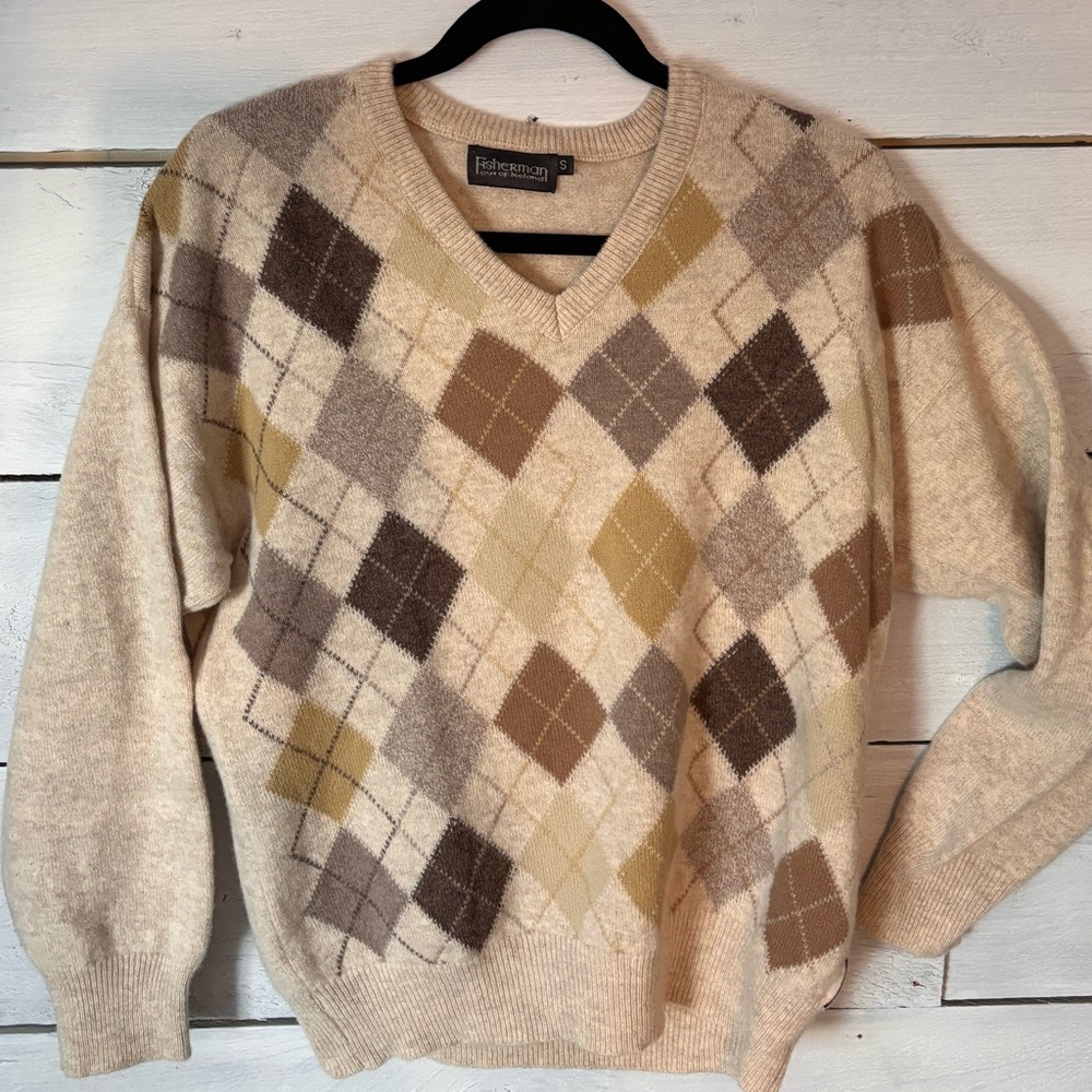 100% wool Fisherman Out Of Ireland Argyle sweater
